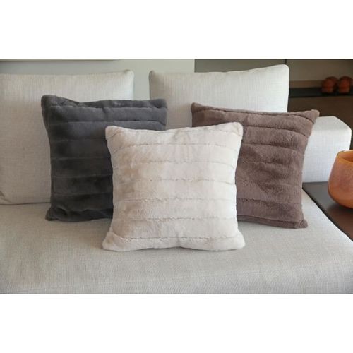 Coussin fausse fourrure Oslo - 50 x 50 cm - Marron coco - Photo n°3; ?>