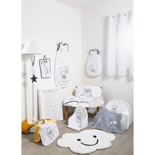 DISNEY Winnie Coussin De Chaise - 28 X 38 Cm 9 DISNEY Winnie Coussin de chaise - 28 x 38 cm - Photo n°3; ?>