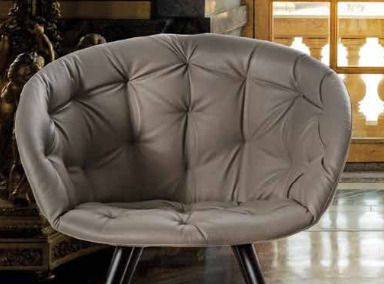 Fauteuil design en faux cuir capitonné et pieds métal Kario - Lot de 2 - Photo n°2; ?>