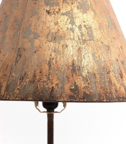 Lampe à poser pin massif et métal doré vieilli Cassie - Photo n°2; ?>