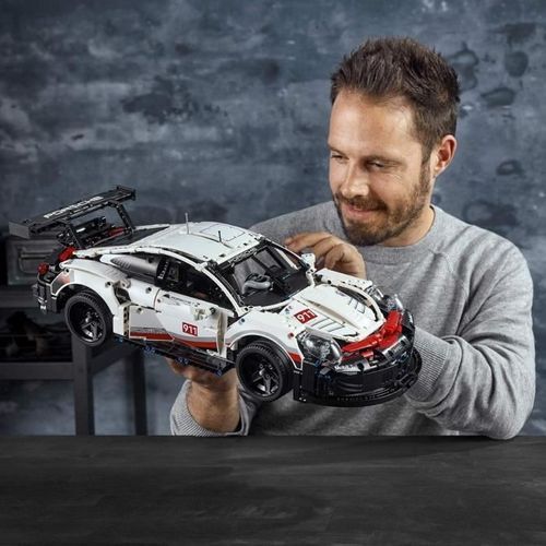 LEGO Technic 42096 Porsche 911 RSR - Photo n°3; ?>