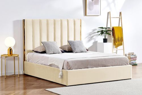 Lit 160x200 cm avec coffre de rangement et tête de lit velours beige et laiton Pika - Photo n°2; ?>