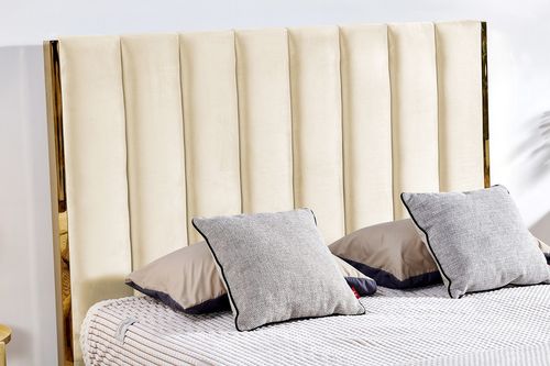 Lit 180x200 cm avec coffre de rangement et tête de lit velours beige et laiton Pika - Photo n°3; ?>