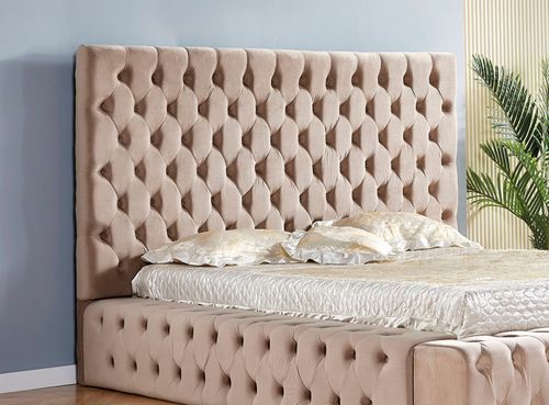 Lit design capitonné velours beige Kouma 140x190 cm - Photo n°2; ?>