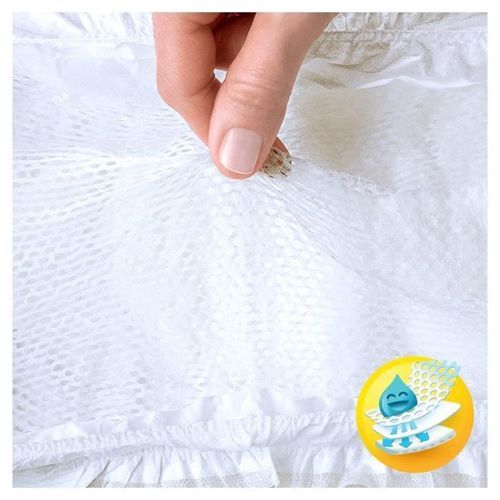 PAMPERS Premium Protection New Baby Taille 2 - 3 a 6 kg - 54 couches - Photo n°2; ?>