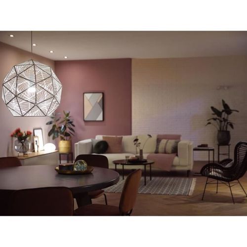 PHILIPS Hue White Kit de démarrage ampoule LED connectée 9,5W - E27 x3 et télécommande Hue - Photo n°3; ?>