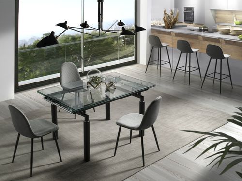 Table à manger design extensible verre transparent et pieds métal noir Stramo 140 à 200 cm - Photo n°2; ?>