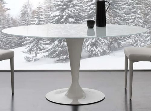Table a manger ronde design verre teinté blanc et pied laqué blanc Kramanty 130 cm - Photo n°3; ?>