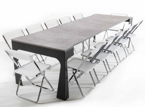 Table console extensible et 12 chaises métal anthracite et bois gris ciment Zinka - Photo n°2; ?>