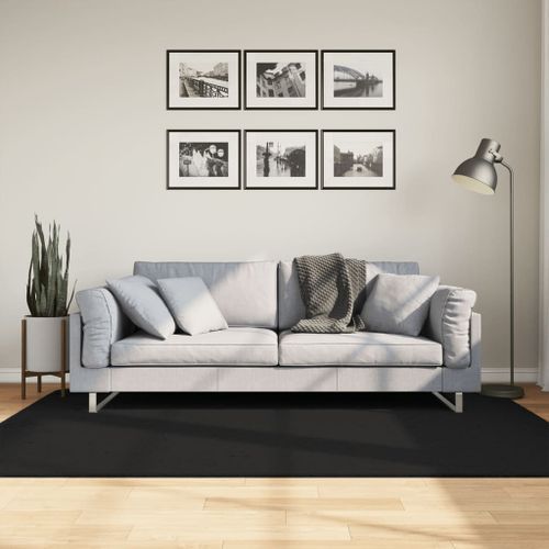 Tapis HUARTE à poils courts doux et lavable noir 140x200 cm - Photo n°2; ?>