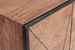 Buffet 4 portes en bois clair d'acacia vernis mat et acier noir Makune 175 cm - Photo n°4