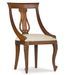 Chaise en bois massif d'acajou et tissu rembourré beige Castle - Photo n°1