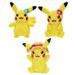 Peluche Pikachu BANDAI - Pokémon - 20 cm - Avec une fleur ou un chapeau - Modele aléatoire - Photo n°2