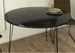Table à manger ronde bois effet marbre noir et pieds en forme d'épingles acier noir Kizone 90 cm - Photo n°2