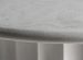 Table à manger ronde résine et ciment blanc Klikey 120 cm - Photo n°3