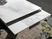 Table en marbre céramique blanc avec rallonge centrale et pieds en acier noir L 180/225/270 cm - Photo n°4