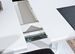 Table extensible laqué blanc et pieds métal chromé Edna 160/200 cm - Photo n°5