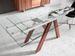 Table rectangulaire extensible 160/200/240 cm verre trempé et pieds bois noyer Lokaz - Photo n°4