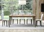 Table extensible bois clair et pieds métal anthracite L 160 à 264 cm Konta