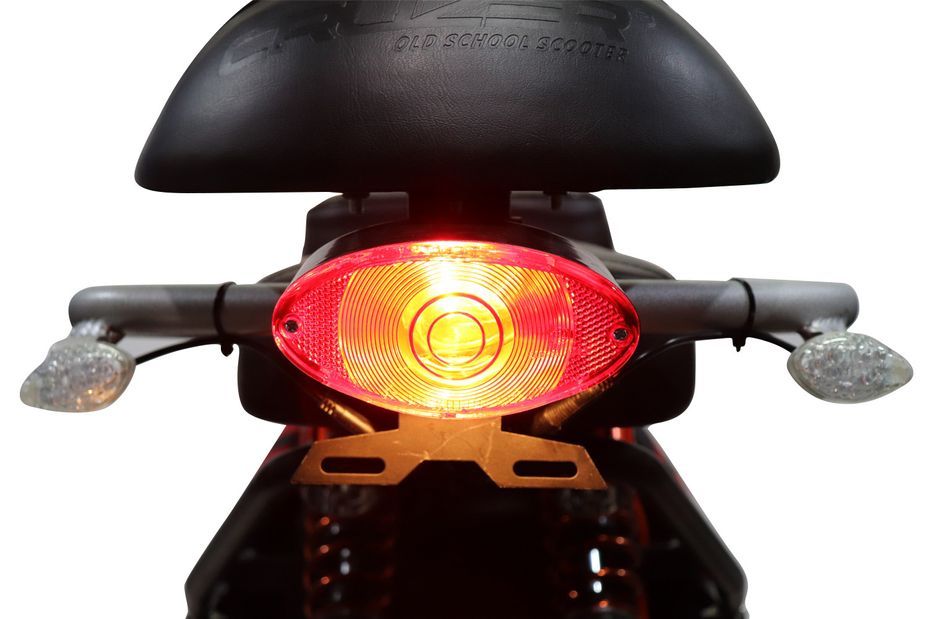 Cruzer V2 1500W lithium gris mat 8 pouces scooter électrique homologué - Photo n°12
