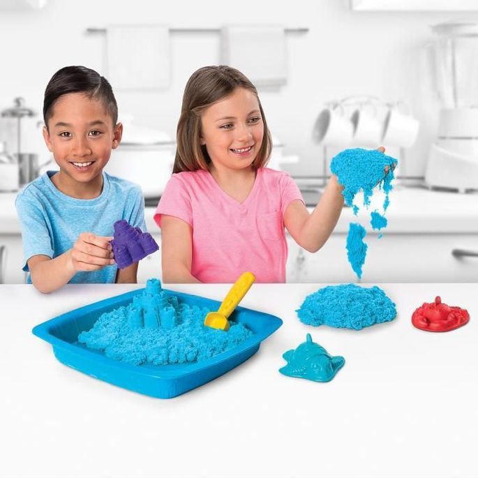 Kinetic Sand Coffret Chateau Bac A Sable 450g Modele Aleatoire Lestendances Fr