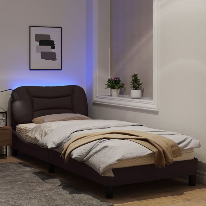 Cadre de lit avec lumières LED marron foncé 90x190 cm tissu - Photo n°4