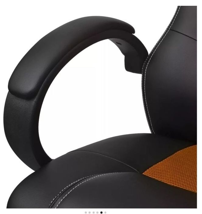 Chaise de bureau avec accoudoirs similicuir orange et noir pieds métal noirs Fergia - Photo n°5