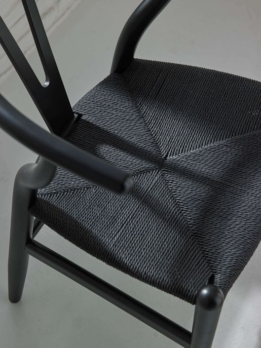 Chaise en bois d'orme noir et corde tressée noir Maya - Photo n°4