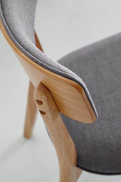 Chaise en bois de chêne et tissu gris foncé Bonka - Photo n°8