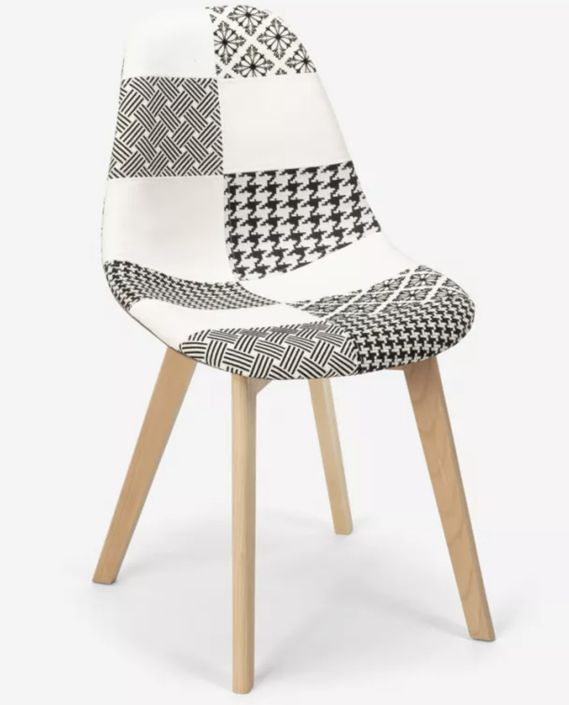 Chaise en tissu patchwork blanc, gris et pieds en bois naturel Vinto - Photo n°1