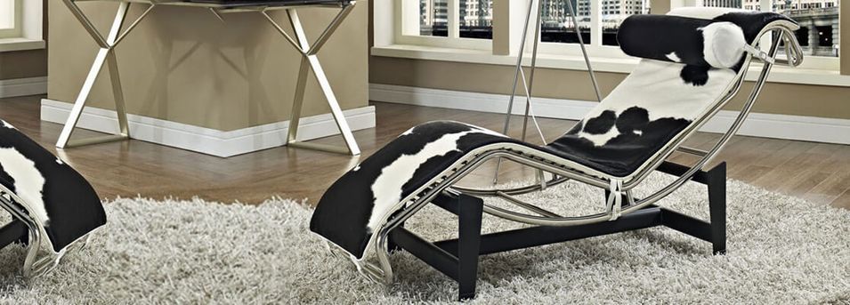 Chaise longue en peau de poney noir et blanc - Photo n°3