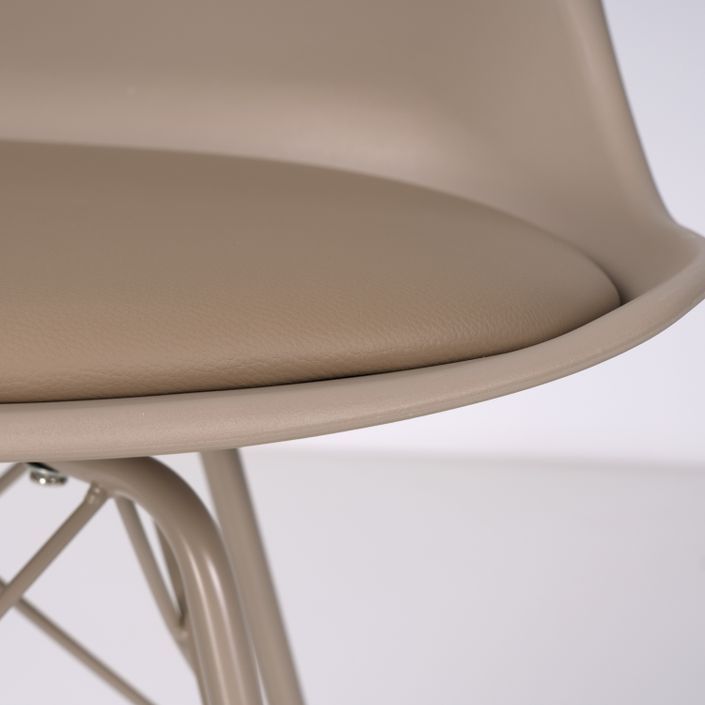Chaise moderne assise similicuir marron clair et pieds métal marron clair Kinda - Photo n°6