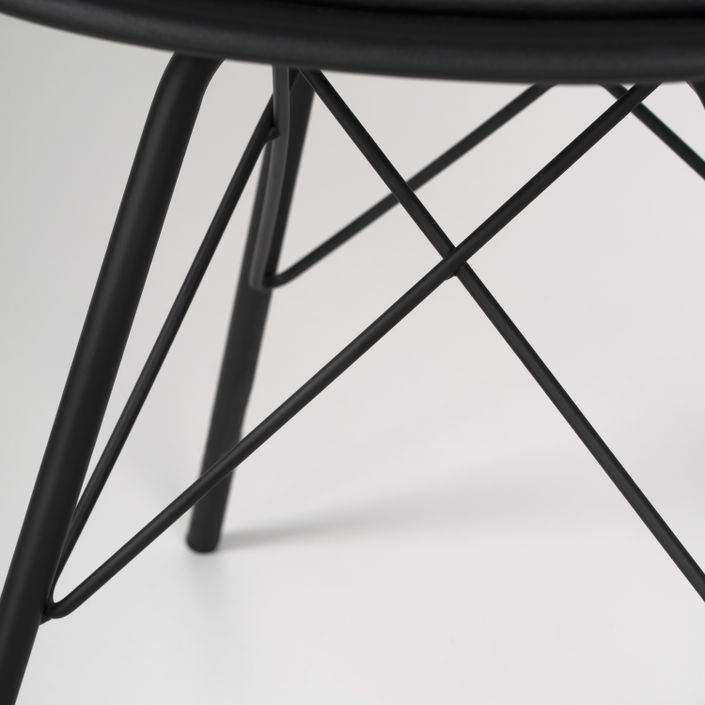 Chaise moderne assise similicuir noir et pieds métal noir Kinda - Photo n°7