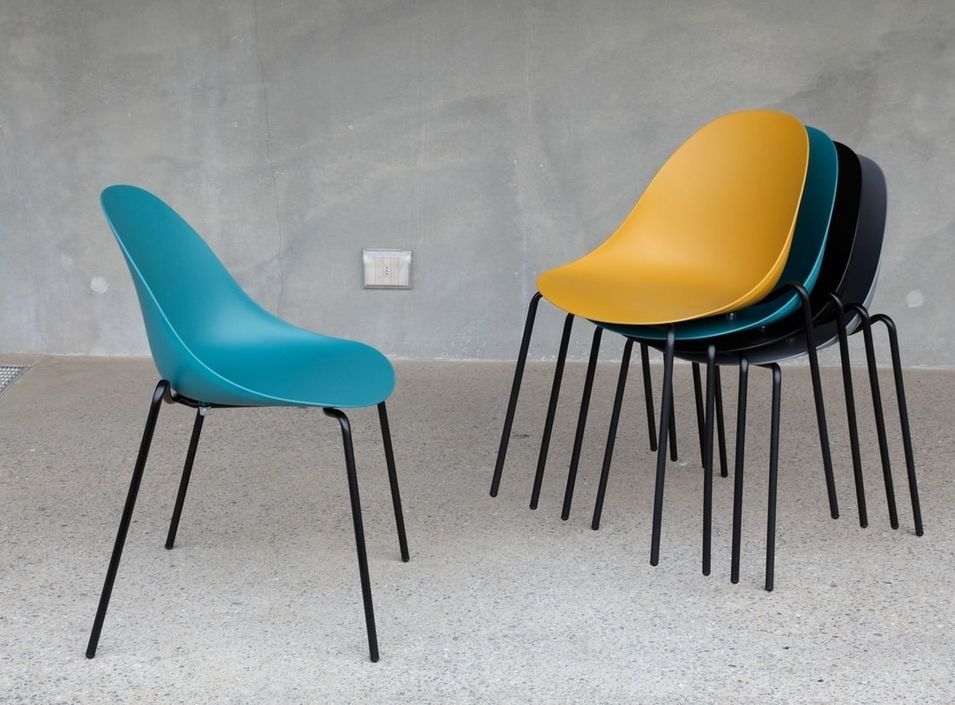 Chaise moderne en polypropylène et métal noir Zola - Lot de 4 - Photo n°3