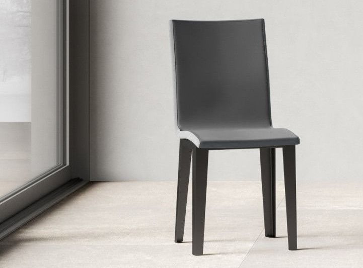 Chaise moderne simili cuir gris et pieds métal anthracite Sofy - Photo n°2