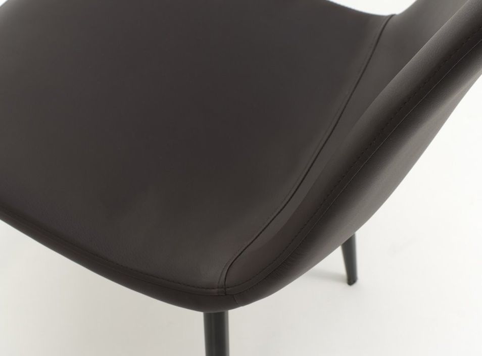 Chaise simili cuir marron foncé et pieds métal noir Danita - Lot de 4 - Photo n°3