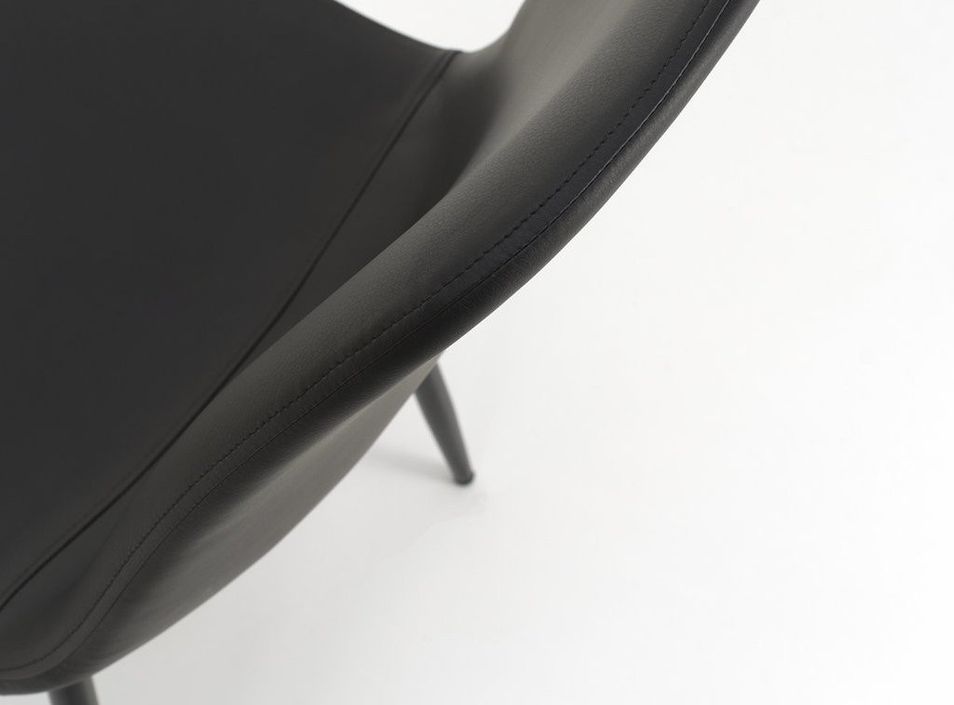 Chaise simili cuir noir et pieds métal noir Danita - Lot de 4 - Photo n°5