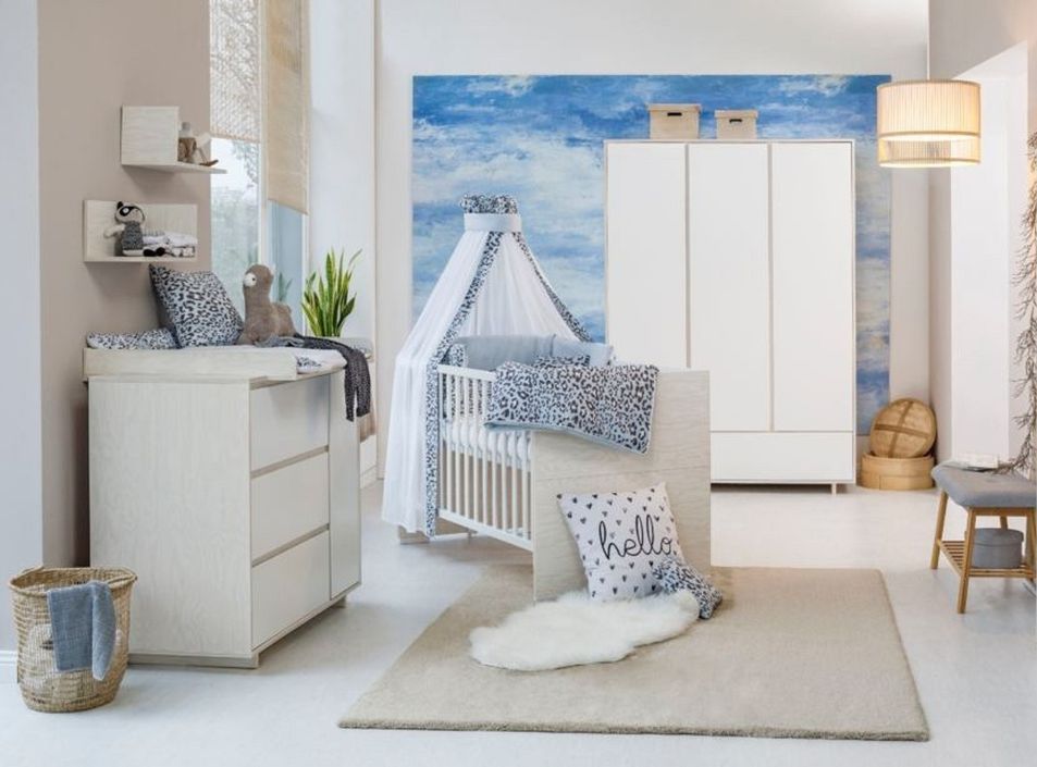 Chambre bébé Capri lit 70x140 cm commode et armoire bois clair et blanc - Photo n°1
