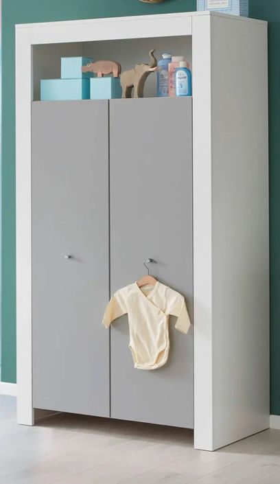 Chambre bébé Evans lit 70x140 cm avec commode à langer et armoire mélaminé gris et blanc - Photo n°5
