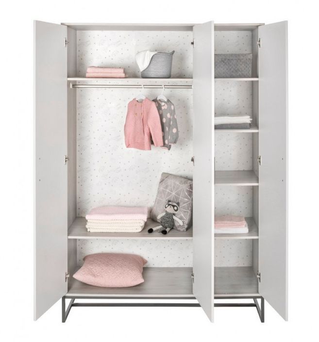 Chambre bébé Pixie lit évolutif 70x140 cm commode et armoire bois clair et gris - Photo n°6