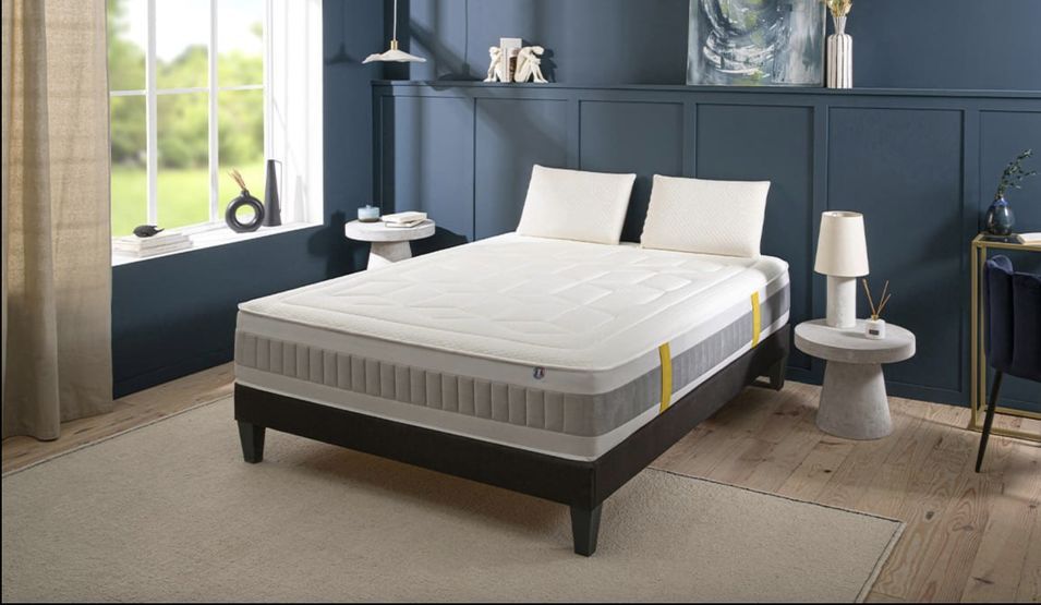 Ensemble matelas ferme 31 cm à mémoire de forme et sommier 30 cm en bois Grand Hôtel - Photo n°4