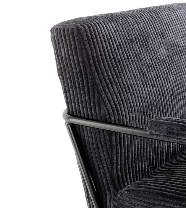 Fauteuil velours noir et pieds métal anthracite Apach - Photo n°4