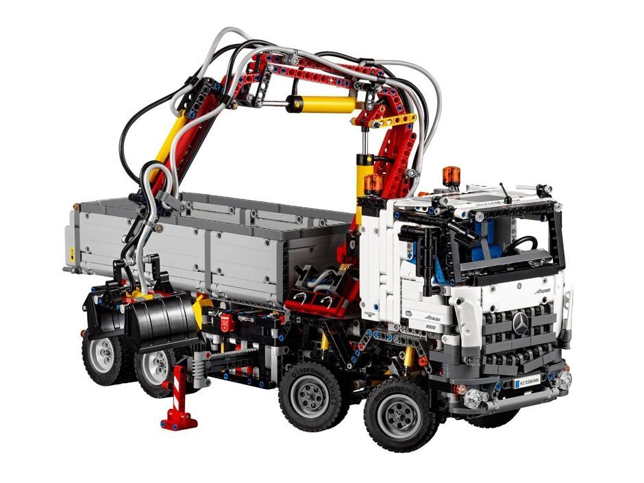 Lego Technic 42043 Mercedes benz Arocs 3245 - Photo n°4