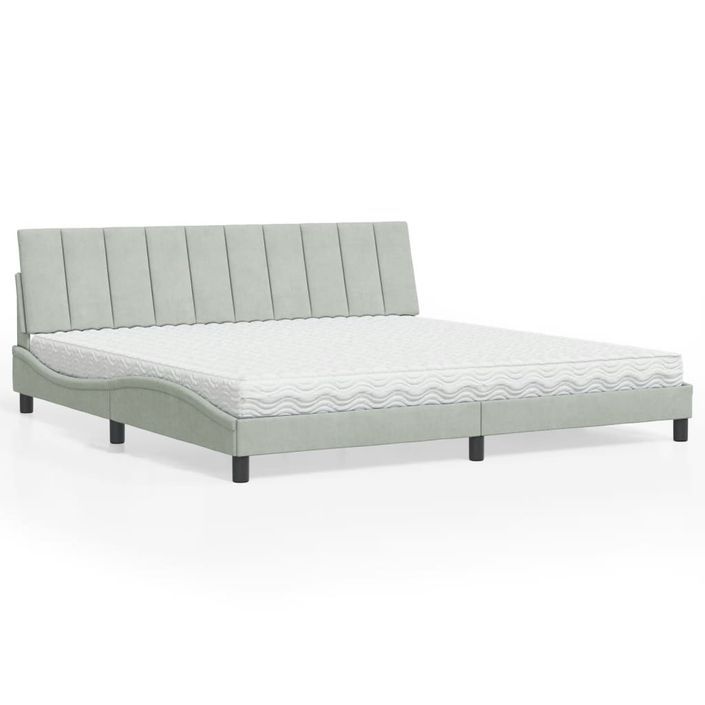 Lit avec matelas gris clair 200x200 cm velours - Photo n°1