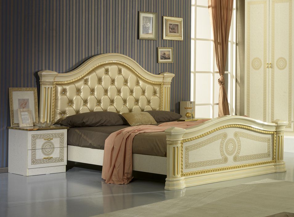 Lit design laqué beige tête de lit capitonnée simili cuir beige Savana 180x200 cm - Photo n°2