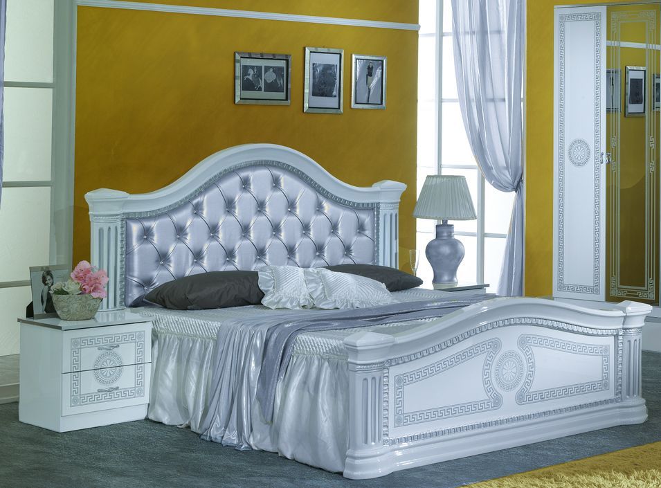 Lit design laqué blanc tête de lit capitonnée simili cuir argenté Savana 160x200 cm - Photo n°2