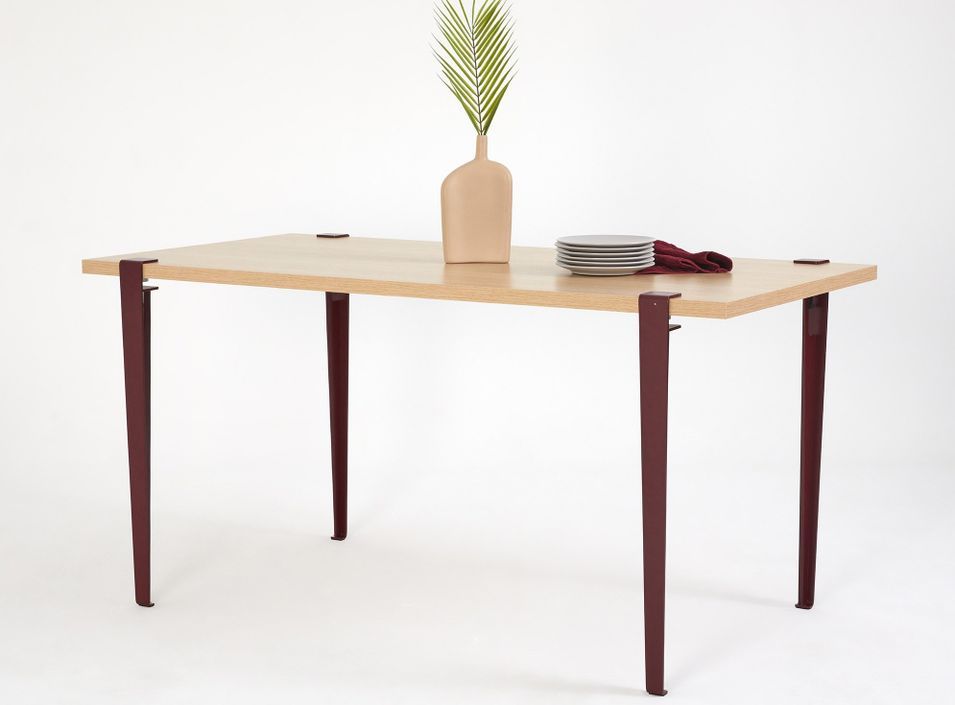 Petite table à manger bois clair et pieds acier bordeaux Bazika 150 cm - Photo n°1