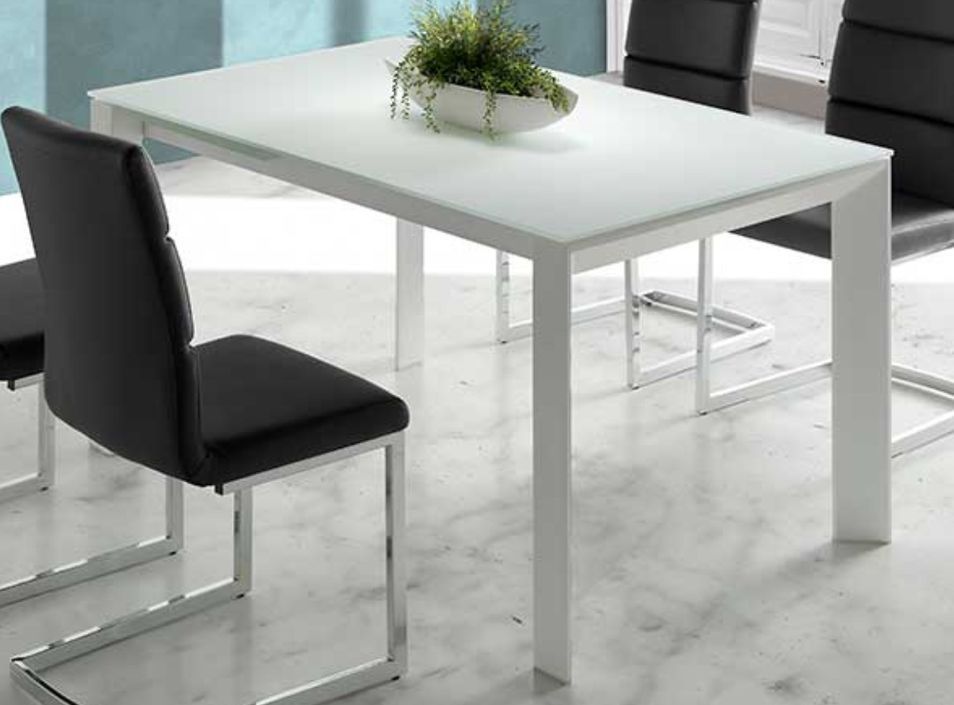 Table à manger design extensible verre teinté blanc et pieds métal blanc Mikale 140 à 190 cm - Photo n°3