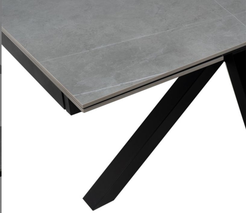 Table design extensible plateau porcelaine et pieds métal noir Konty - Photo n°3