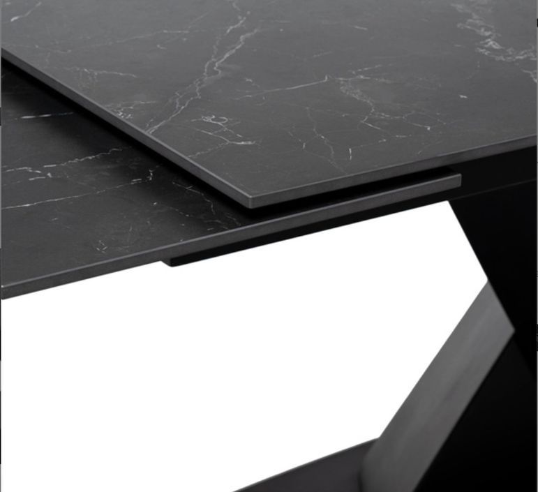 Table design extensible plateau porcelaine et pieds métal noir Konty - Photo n°3